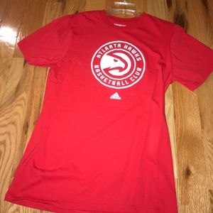 The go-to hawks tee